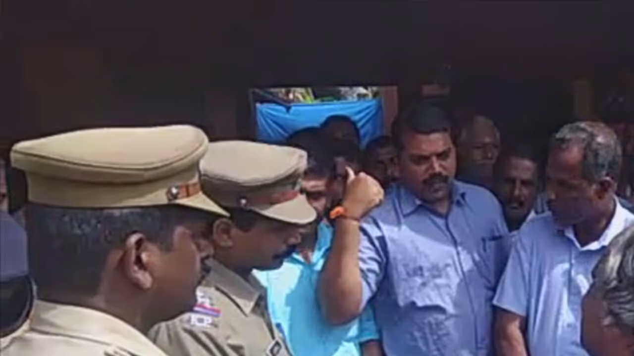 തളിപ്പറമ്പ് ശിവക്ഷേത്രം ഏറ്റെടുക്കാൻ ദേവസ്വം തീരുമാനം; വിശ്വാസികള്‍ തടഞ്ഞു