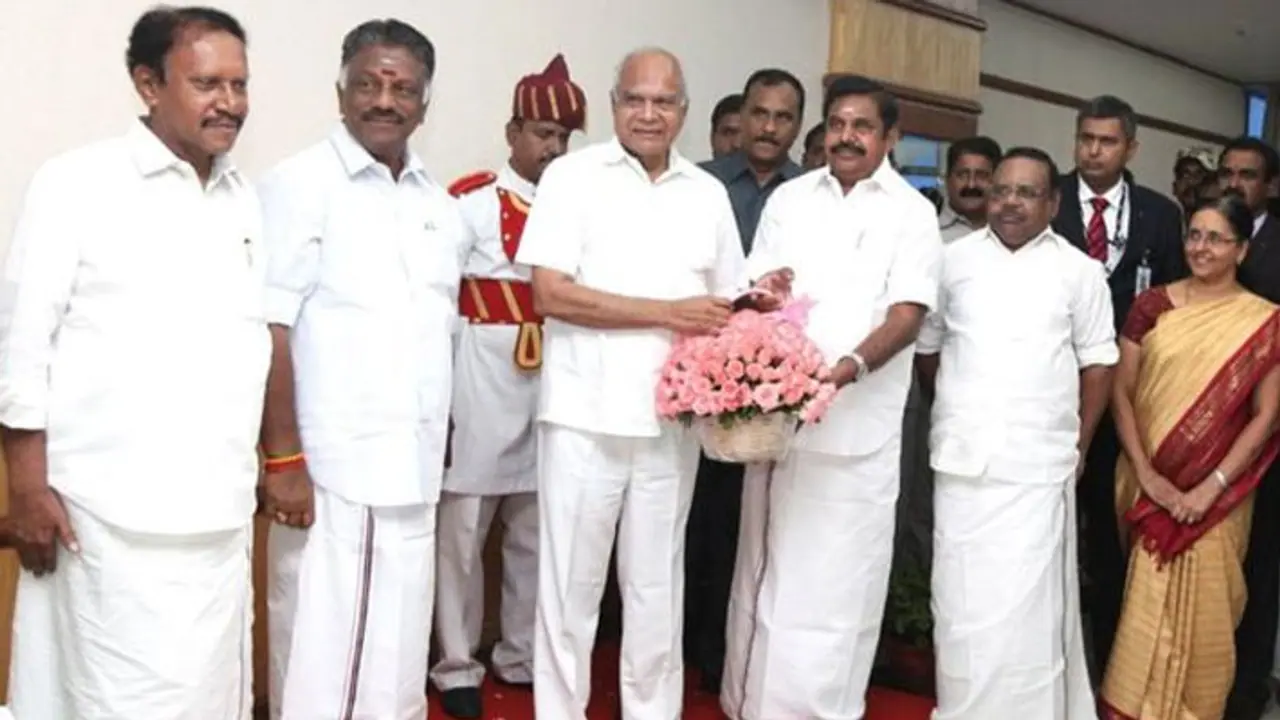 ஆளுநருடன் முதல்வர் திடீர் சந்திப்பு... அமைச்சரவையில் மாற்றம்..? ஆளுநருடன் முதல்வர் திடீர் சந்திப்பு... அமைச்சரவையில் மாற்றம்..?