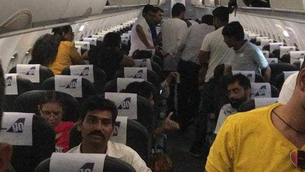 Go Air flight gets delayed for hours; panic stricken passengers send SOS
