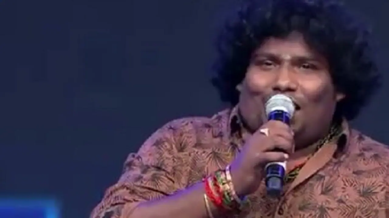 Yogi Babu Meet Vijayakanth Video:கேப்டன் விஜயகாந்தை சந்தித்த யோகி பாபு..! வைரலாகும் வீடியோ..! Yogi Babu Meet Vijayakanth Video:கேப்டன் விஜயகாந்தை சந்தித்த யோகி பாபு..! வைரலாகும் வீடியோ..!