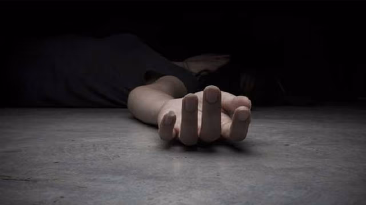 అసహజ శృంగారం: ఆప్ నేత నవీన్ హత్య