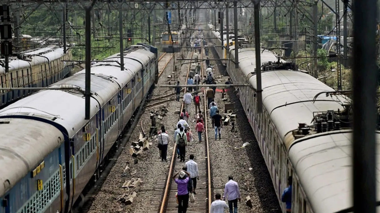 ರೈಲ್ವೆ ಹಳಿಗಳನ್ನು ಸ್ಪೋಟಿಸಲು ಪಾಕ್ ಸಂಚು, ಗುಪ್ತಚರ ವಿಭಾಗದ ಎಚ್ಚರಿಕೆ!