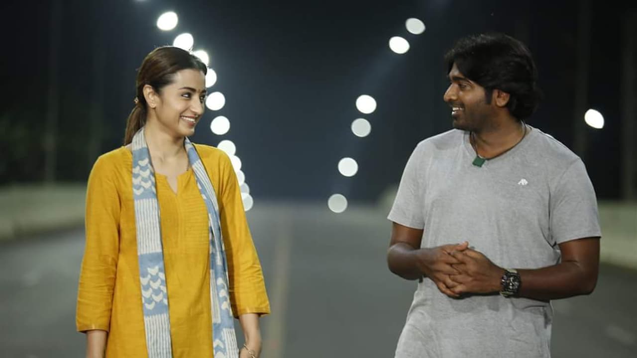 இணையத்தை கலக்கும் திரிஷா விஜய்சேதுபதியின் '96' பட நியூ வீடியோ..! இணையத்தை கலக்கும் திரிஷா விஜய்சேதுபதியின் '96' பட நியூ வீடியோ..!