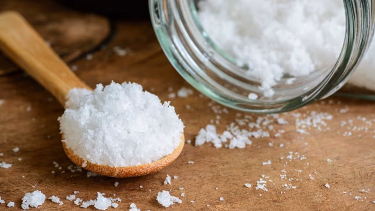 ನಾಲಿಗೆಗೆ ರುಚಿಯಾದ ಉಪ್ಪು, ದೇಹಕ್ಕೆಷ್ಟು ಬೇಕು? ನಾಲಿಗೆಗೆ ರುಚಿಯಾದ ಉಪ್ಪು, ದೇಹಕ್ಕೆಷ್ಟು ಬೇಕು?