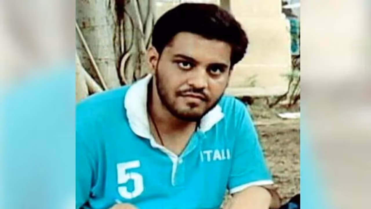 ജെഎൻയു വിദ്യാർത്ഥിയുടെ തിരോധാനം; അന്വേഷണം അവസാനിപ്പിക്കുകയാണെന്ന് സിബിഐ ജെഎൻയു വിദ്യാർത്ഥിയുടെ തിരോധാനം; അന്വേഷണം അവസാനിപ്പിക്കുകയാണെന്ന് സിബിഐ