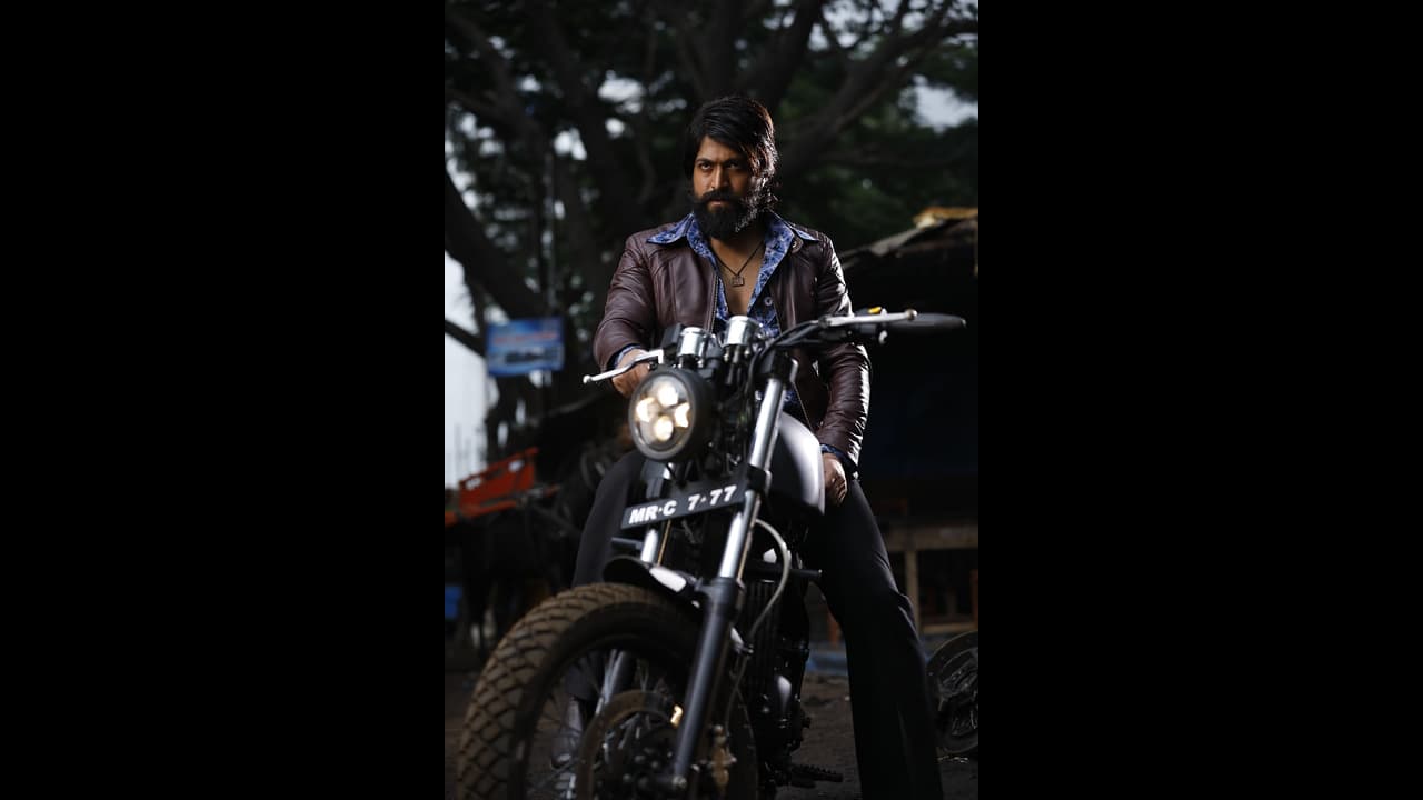 'ಕೆಜಿಎಫ್'ನಲ್ಲೂ ತಾಯಿ ಸೆಂಟಿಮೆಂಟ್ ಸಾಂಗ್! 'ಕೆಜಿಎಫ್'ನಲ್ಲೂ ತಾಯಿ ಸೆಂಟಿಮೆಂಟ್ ಸಾಂಗ್!