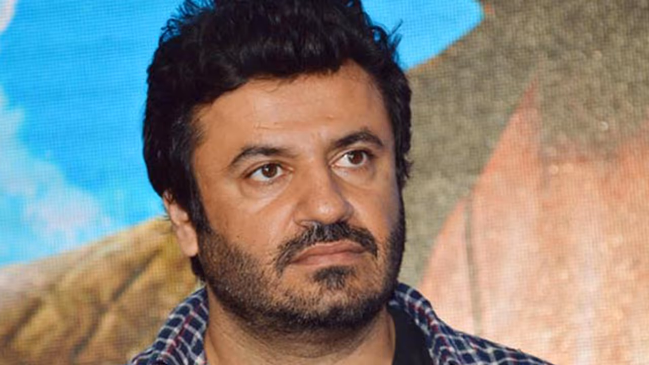 Amidst sexual harassment allegations, Queen director Vikas Bahl dropped from Kabir Khan, Ranveer Singh's 83