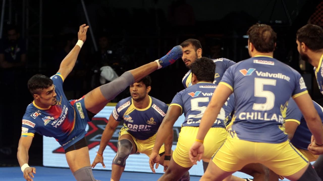 Pro Kabaddi League: ಬೆಂಗಳೂರಿನಲ್ಲಿ ಕಬಡ್ಡಿ ತಂಡಗಳ ಕ್ವಾರಂಟೈನ್ ಆರಂಭ Pro Kabaddi League: ಬೆಂಗಳೂರಿನಲ್ಲಿ ಕಬಡ್ಡಿ ತಂಡಗಳ ಕ್ವಾರಂಟೈನ್ ಆರಂಭ