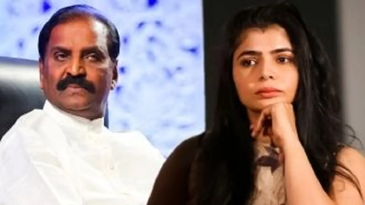 ஓட்டல் ரூமுக்கு சின்மயியை தனியா வர சொன்னாங்கா... தாய் சொன்ன பகீர் வாக்குமூலம்! ஓட்டல் ரூமுக்கு சின்மயியை தனியா வர சொன்னாங்கா... தாய் சொன்ன பகீர் வாக்குமூலம்!