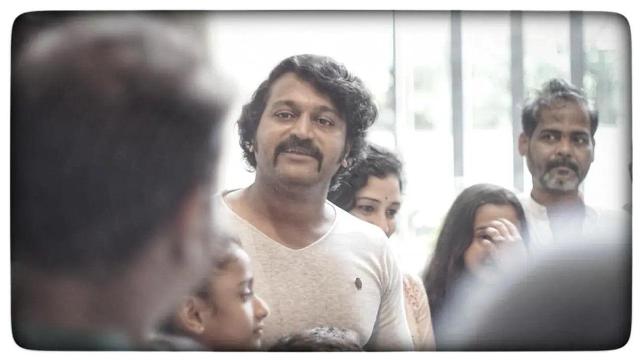 ಮುಚ್ಚಿ ಹೋಗಲಿದ್ದ ಕನ್ನಡ ಶಾಲೆ ದತ್ತು ಪಡೆದ ರಿಷಬ್ ಶೆಟ್ಟಿ ಮುಚ್ಚಿ ಹೋಗಲಿದ್ದ ಕನ್ನಡ ಶಾಲೆ ದತ್ತು ಪಡೆದ ರಿಷಬ್ ಶೆಟ್ಟಿ