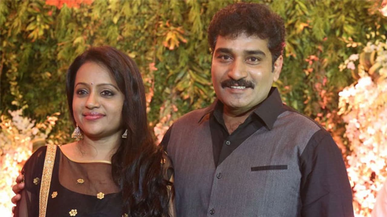 పెళ్లి తరువాత మొదటిసారి ఇలా.. యాంకర్ సుమ కామెంట్స్! పెళ్లి తరువాత మొదటిసారి ఇలా.. యాంకర్ సుమ కామెంట్స్!