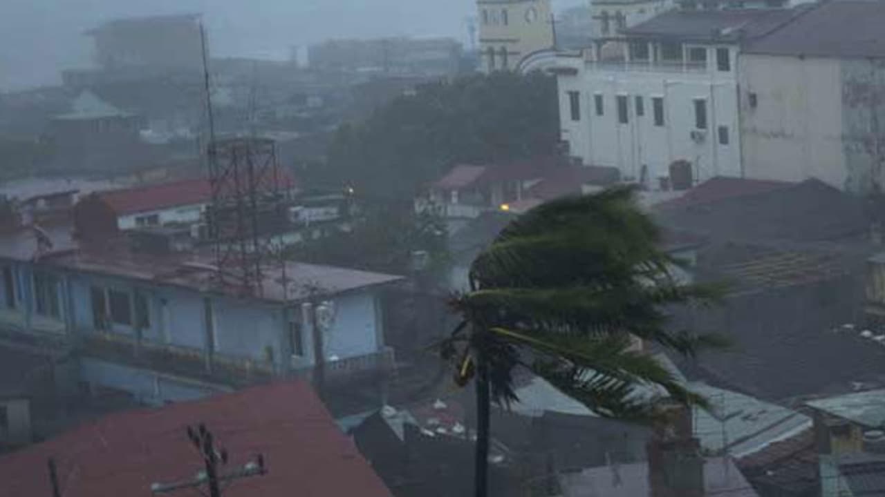 ರಾಜ್ಯದಲ್ಲಿ ಗುಡುಗು ಮಳೆ ಅಬ್ಬರ : 7 ಬಲಿ ರಾಜ್ಯದಲ್ಲಿ ಗುಡುಗು ಮಳೆ ಅಬ್ಬರ : 7 ಬಲಿ