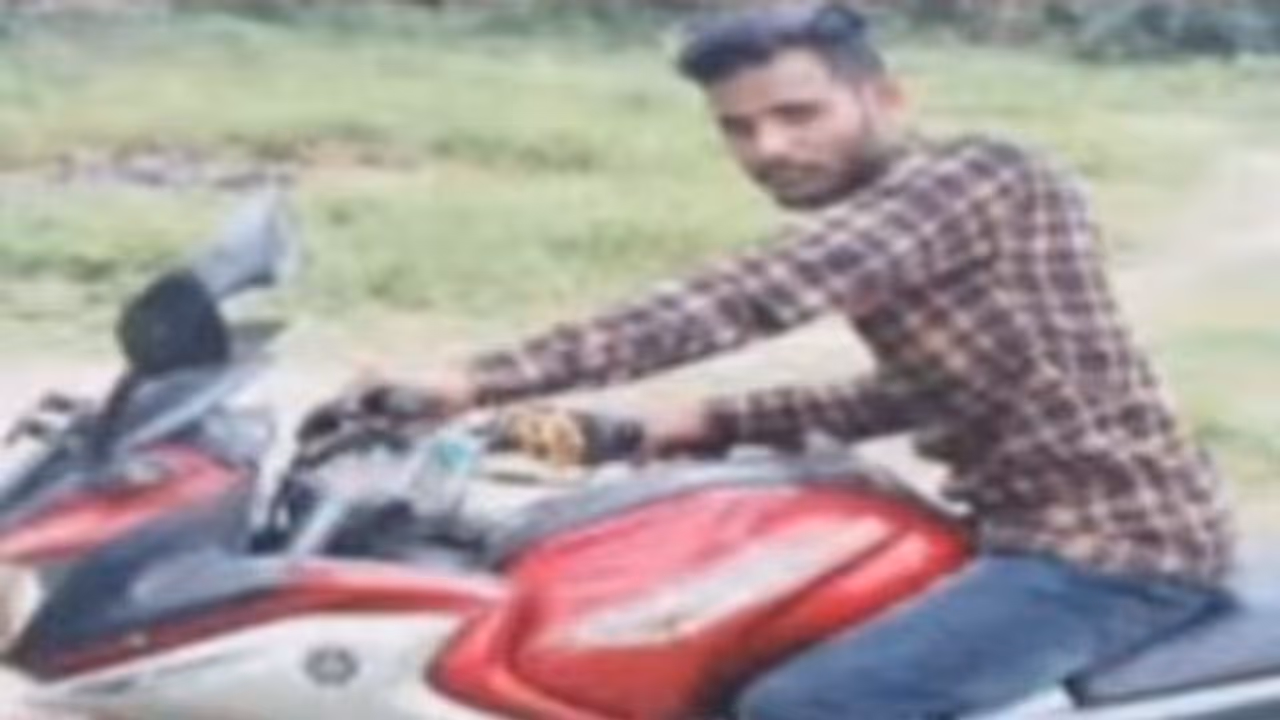 కరీంనగర్ కుమార్ అనుమానాస్పద మృతిలో ట్విస్ట్ కరీంనగర్ కుమార్ అనుమానాస్పద మృతిలో ట్విస్ట్