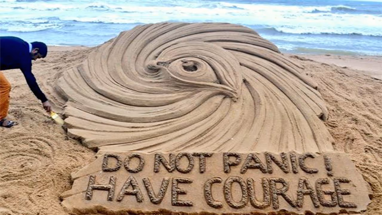 Cyclone Titli: Heavy rain likely, Odisha on red alert, many areas evacuated