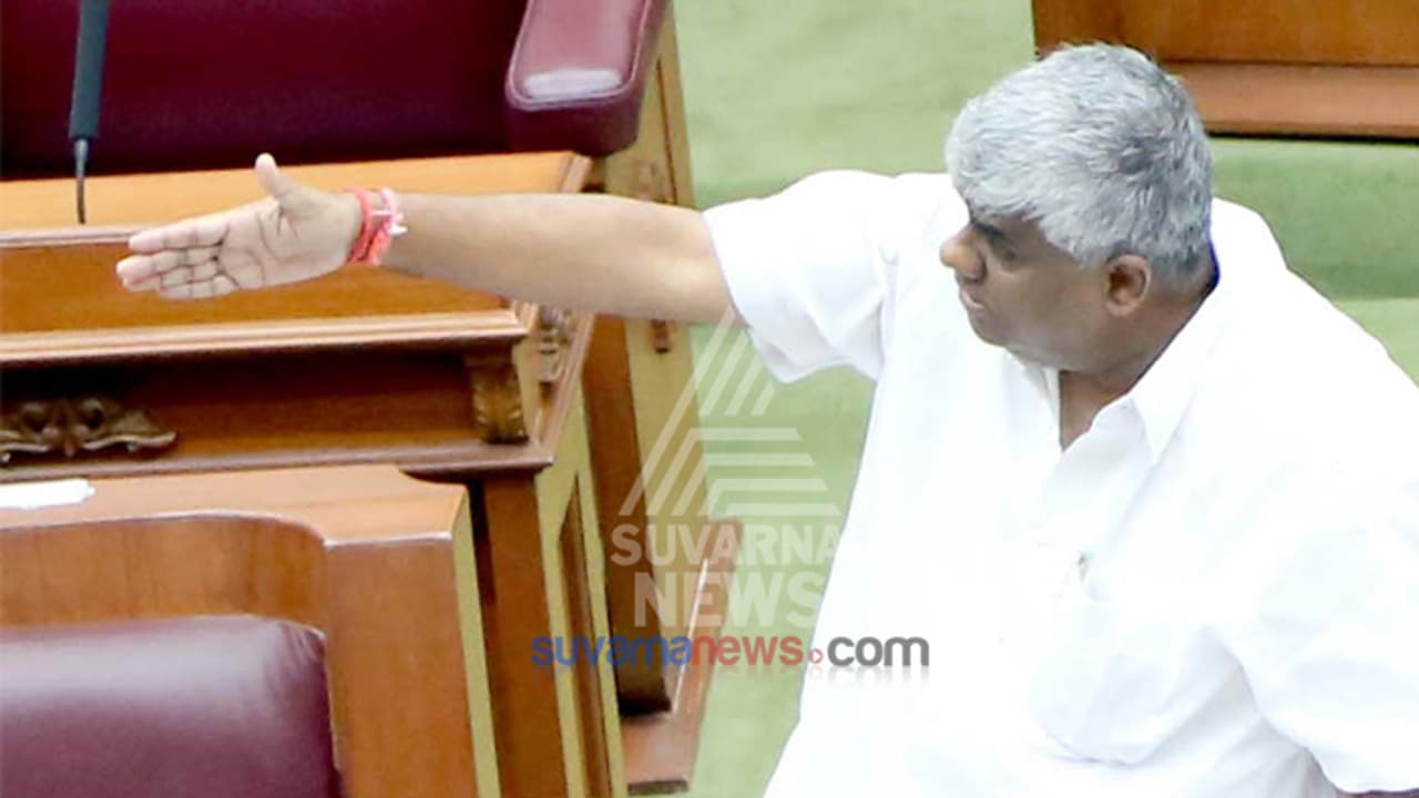 ಯಡಿಯೂರಪ್ಪ ನನಗೆ ನಗಣ್ಯ : ಎಚ್.ಡಿ ರೇವಣ್ಣ ಯಡಿಯೂರಪ್ಪ ನನಗೆ ನಗಣ್ಯ : ಎಚ್.ಡಿ ರೇವಣ್ಣ