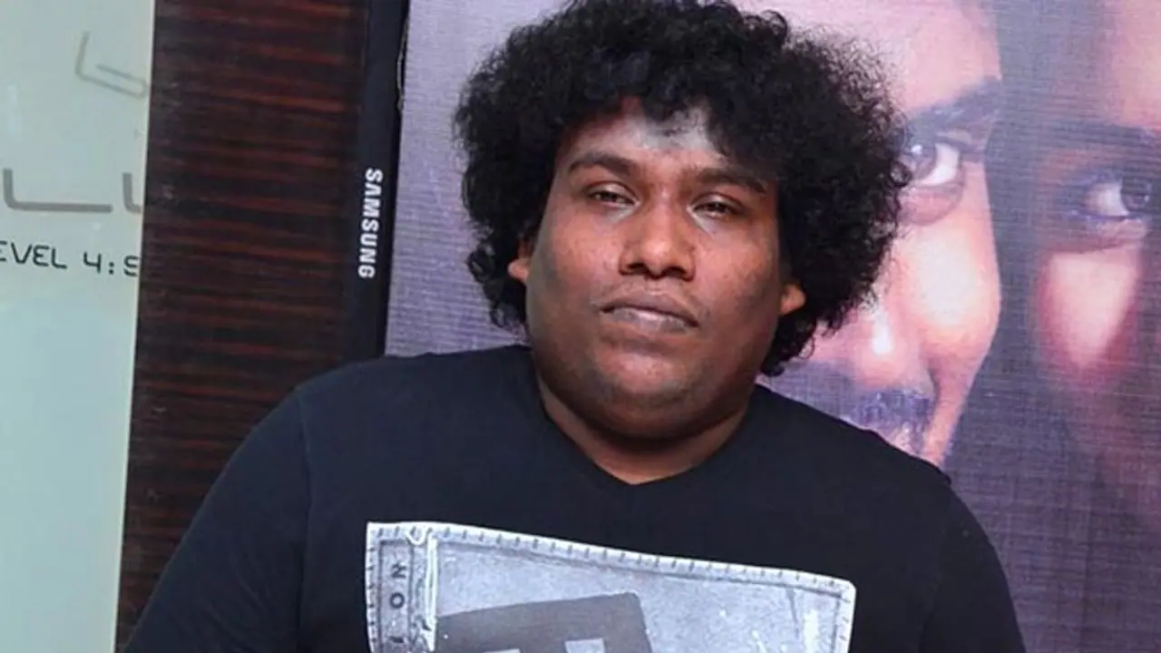 தமிழ் கடவுள் முருகனை இழிவுபடுத்தினாரா யோகிபாபு..? கதறும் தயாரிப்பாளர்...! தமிழ் கடவுள் முருகனை இழிவுபடுத்தினாரா யோகிபாபு..? கதறும் தயாரிப்பாளர்...!