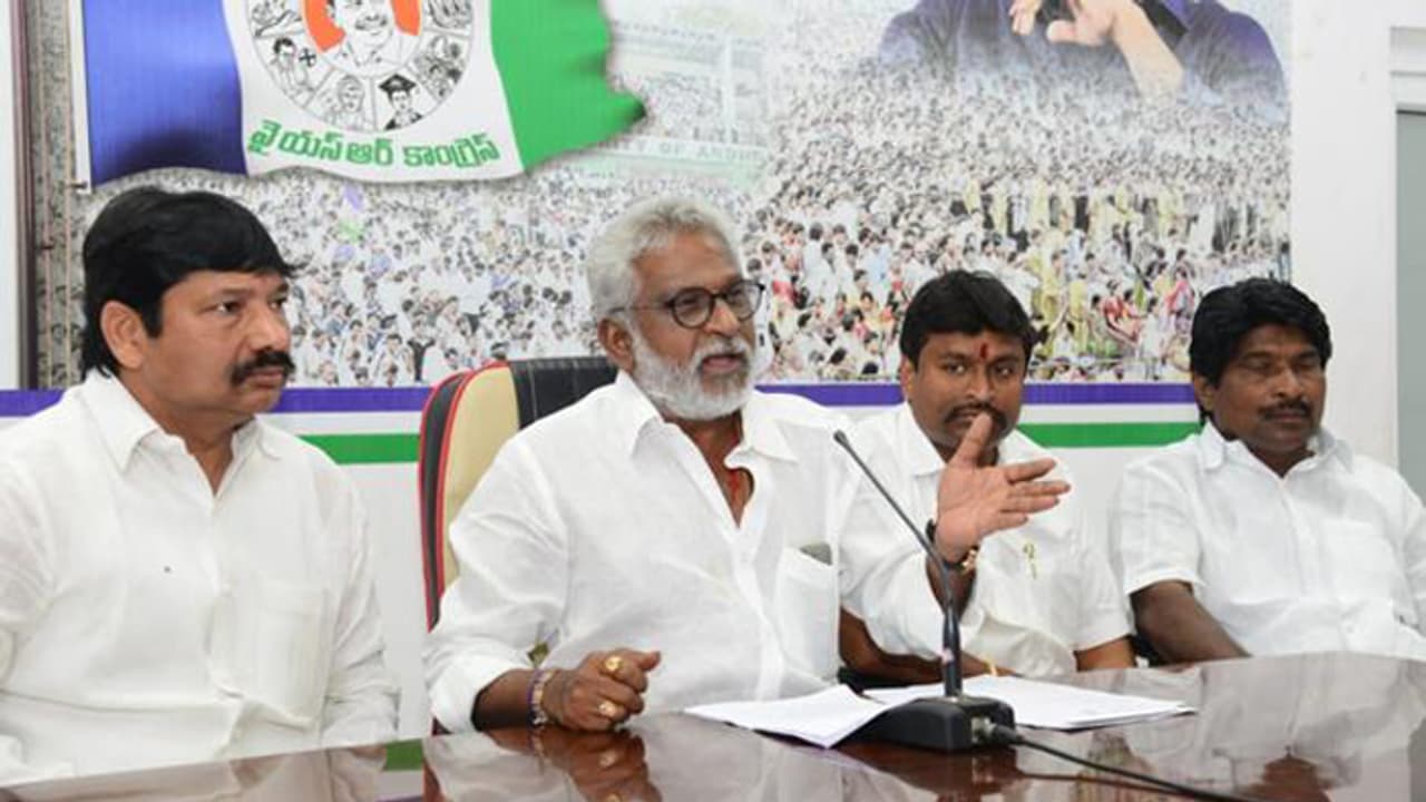 వివేకా హత్య కేసు .. ఆధారాలు లేకనే గూగుల్ టేకవుట్ అంటున్నారు : సీబీఐపై వైవీ సుబ్బారెడ్డి సంచలన వ్యాఖ్యలు