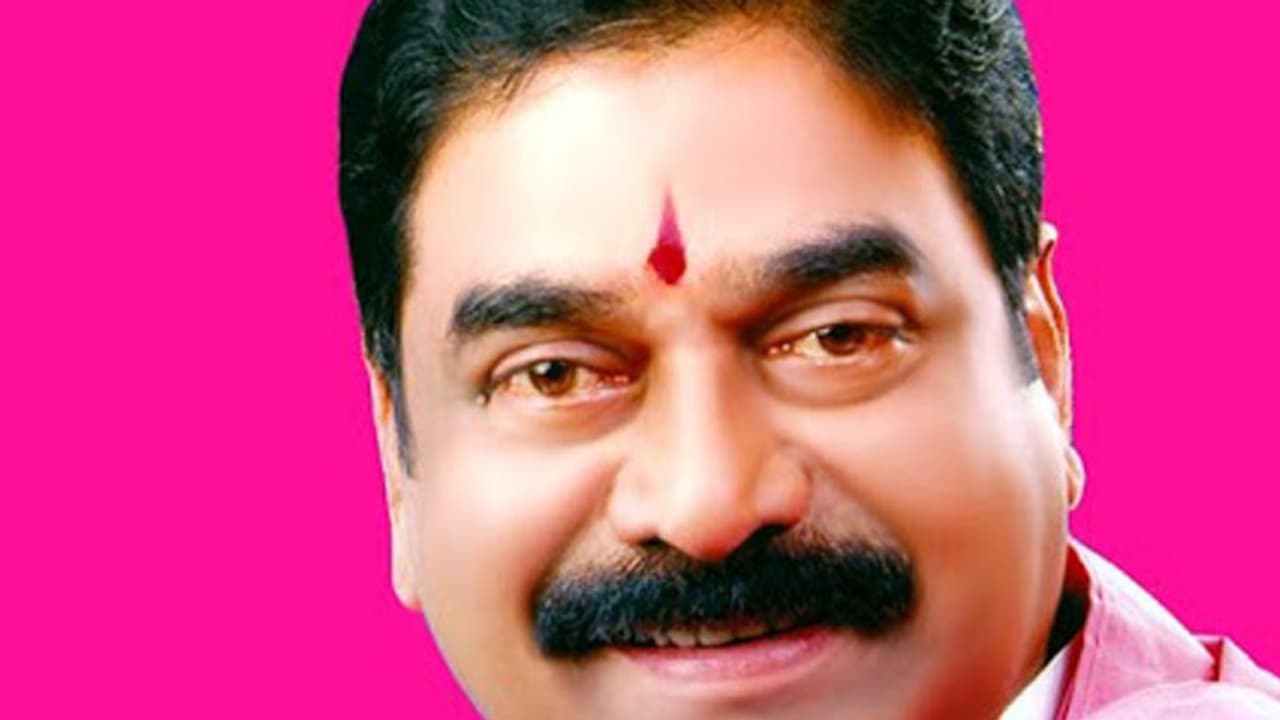 న్యాయం చేయకపోతే రెబెల్గా పోటీ: సమ్మయ్య షాక్ న్యాయం చేయకపోతే రెబెల్గా పోటీ: సమ్మయ్య షాక్