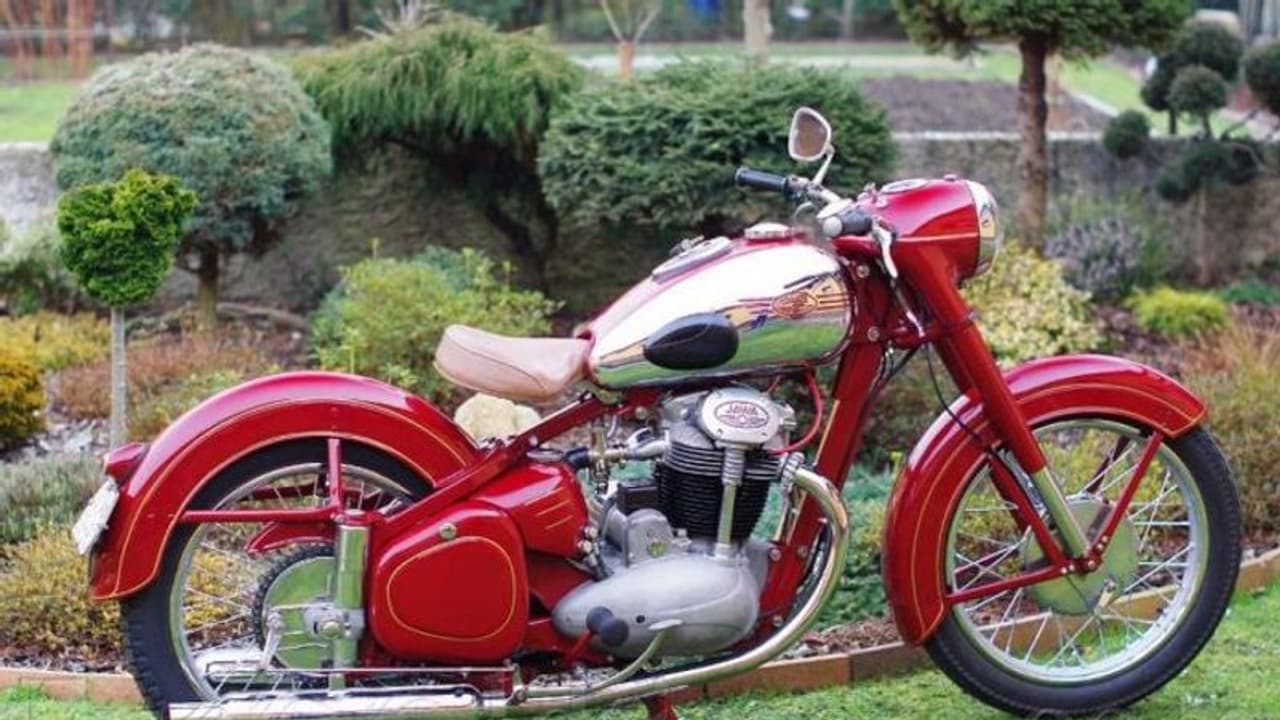 പുത്തന് ജാവ നവംബര് 15ന് എത്തും പുത്തന് ജാവ നവംബര് 15ന് എത്തും