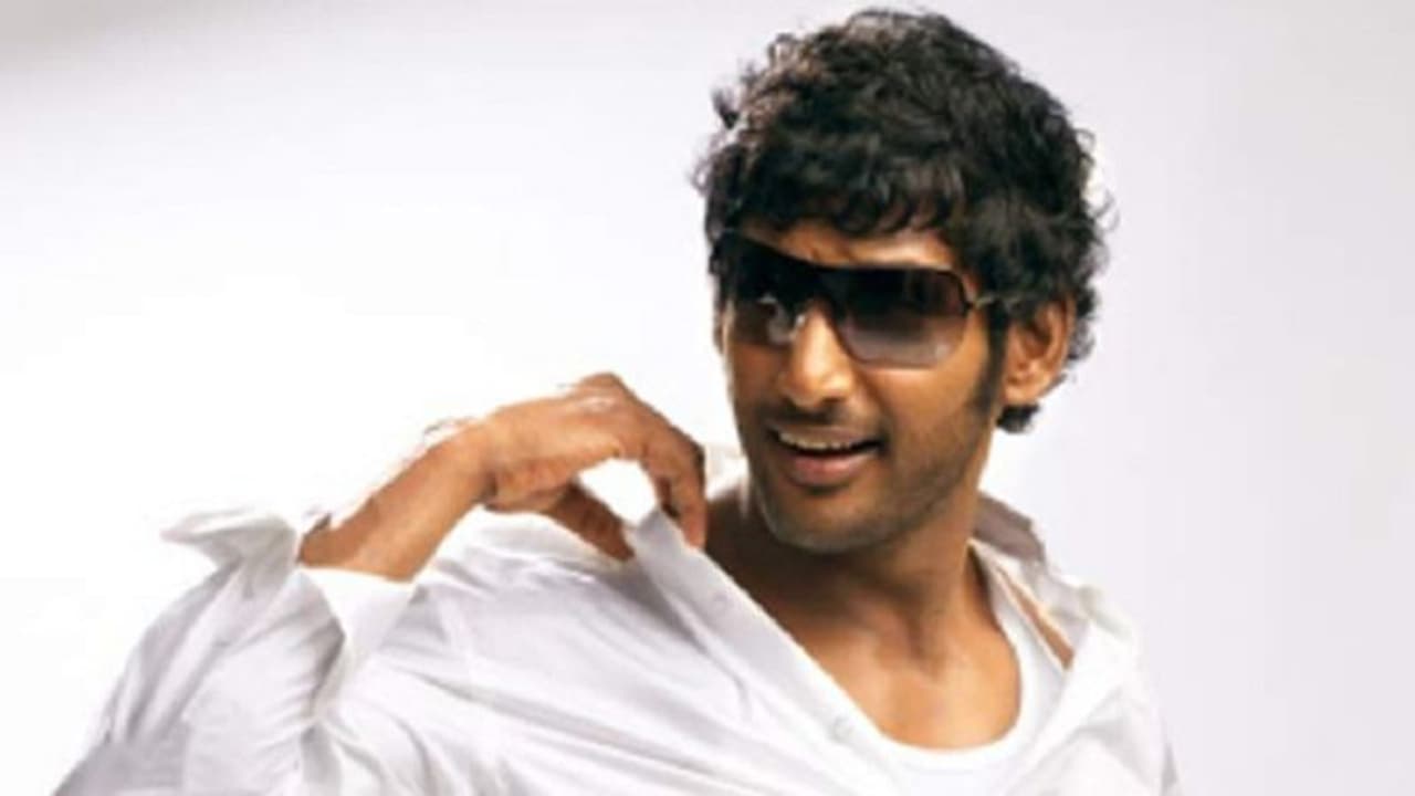 ’குத்துங்க எசமான் குத்துங்க’ METOO' விவகாரத்தை விசாரிக்க குழு அமைக்கிறாராம் விஷால் ’குத்துங்க எசமான் குத்துங்க’ METOO' விவகாரத்தை விசாரிக்க குழு அமைக்கிறாராம் விஷால்