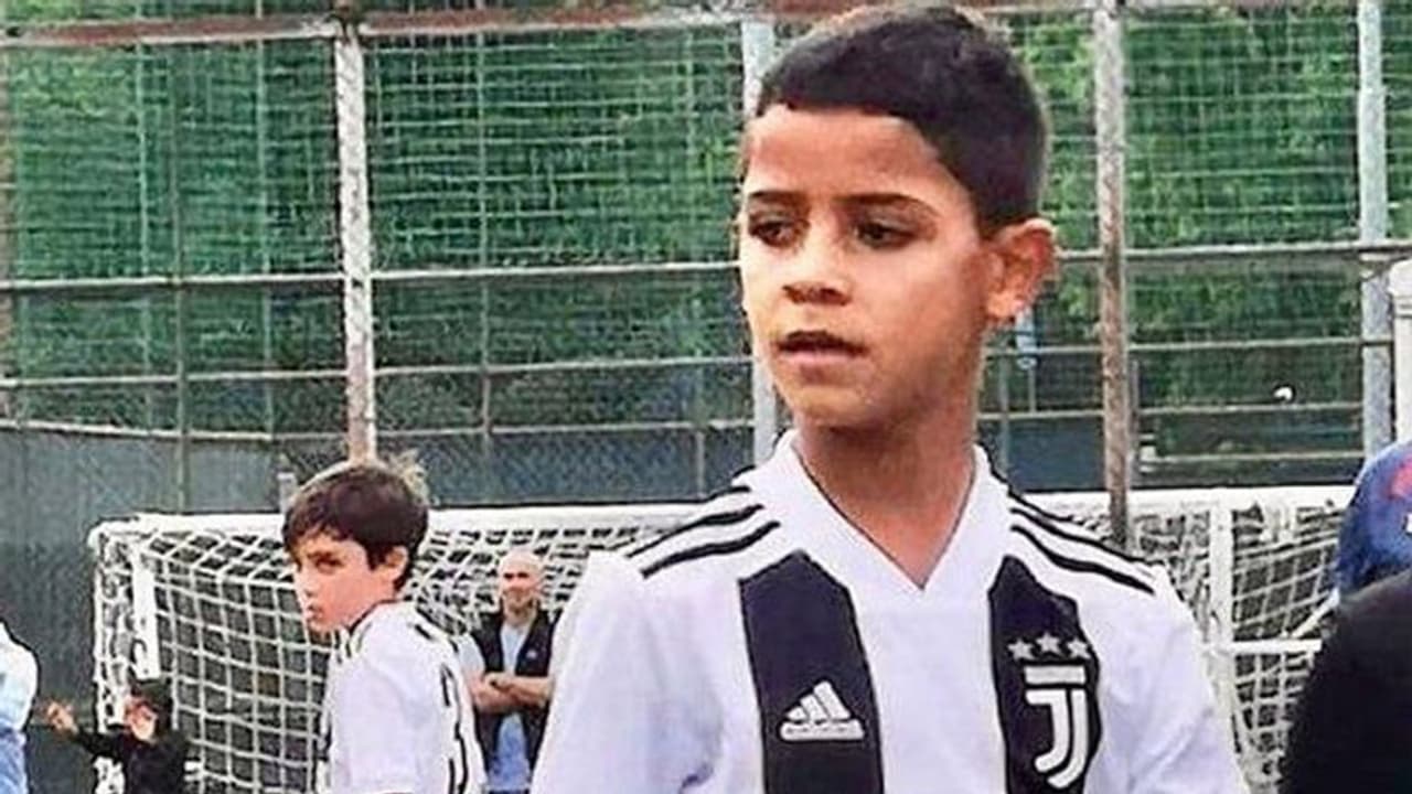 തകര്പ്പന് ഗോളുകളുമായി ക്രിസ്റ്റിയാനോ ജൂനിയര് വീഡിയോ തകര്പ്പന് ഗോളുകളുമായി ക്രിസ്റ്റിയാനോ ജൂനിയര് വീഡിയോ