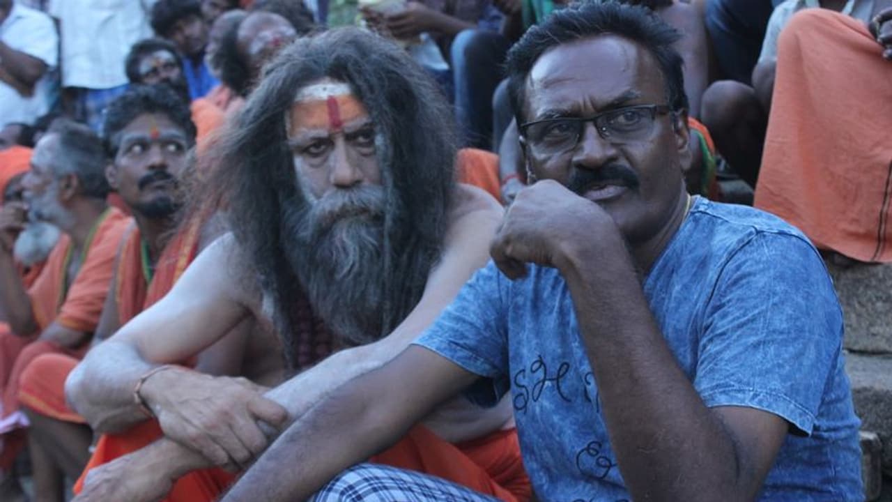 பழைய கஸ்தூரி வர்றாராம். கடைசியா பாக்குறவங்க ஒரு தடவை பாத்துக்கங்க’!! பழைய கஸ்தூரி வர்றாராம். கடைசியா பாக்குறவங்க ஒரு தடவை பாத்துக்கங்க’!!