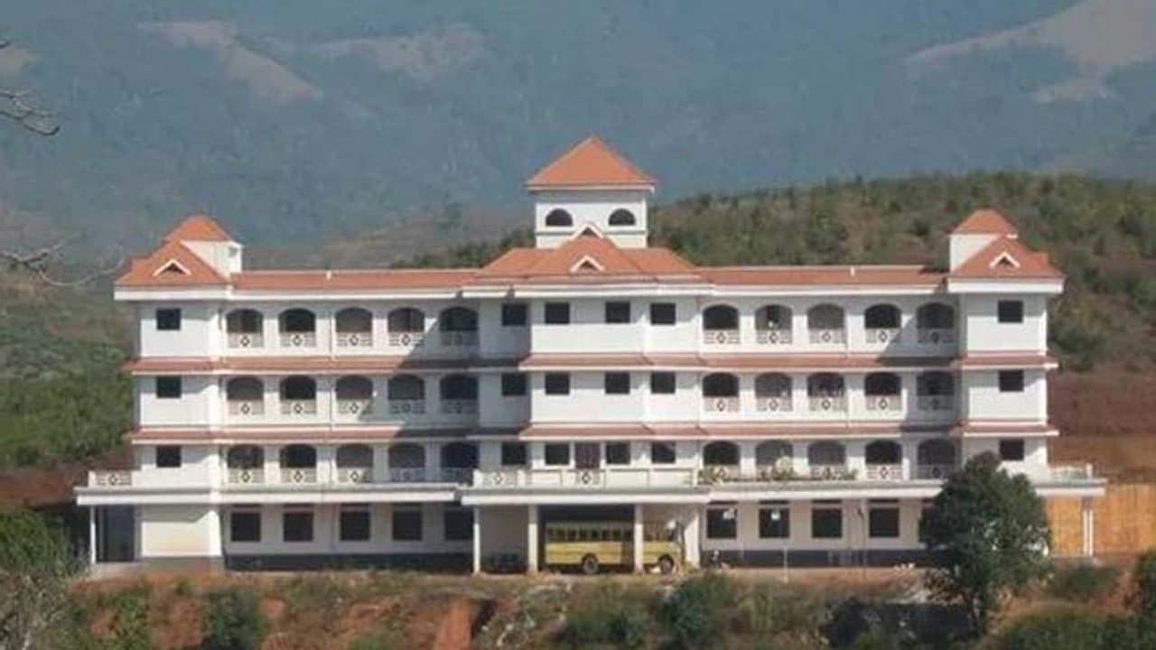 Indian colleges shut down: Over 75 engineering, technical institutions to close due to shortage of funds