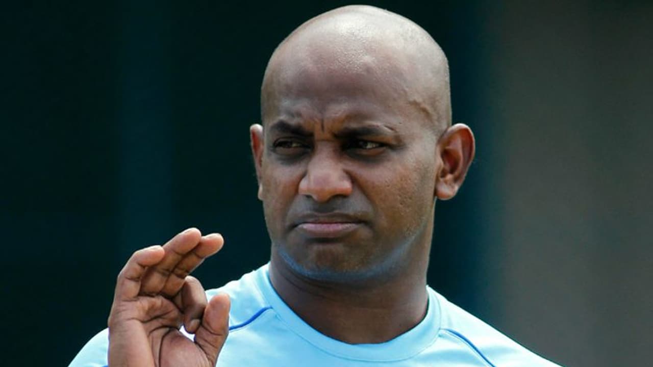 ஊழல் செய்த ஜெயசூரியா.. பண்றதையும் பண்ணிட்டு பதில் சொல்றது இல்ல!! ஐசிசி அதிரடியால் கதிகலங்கிய அதிரடி மன்னன் ஊழல் செய்த ஜெயசூரியா.. பண்றதையும் பண்ணிட்டு பதில் சொல்றது இல்ல!! ஐசிசி அதிரடியால் கதிகலங்கிய அதிரடி மன்னன்