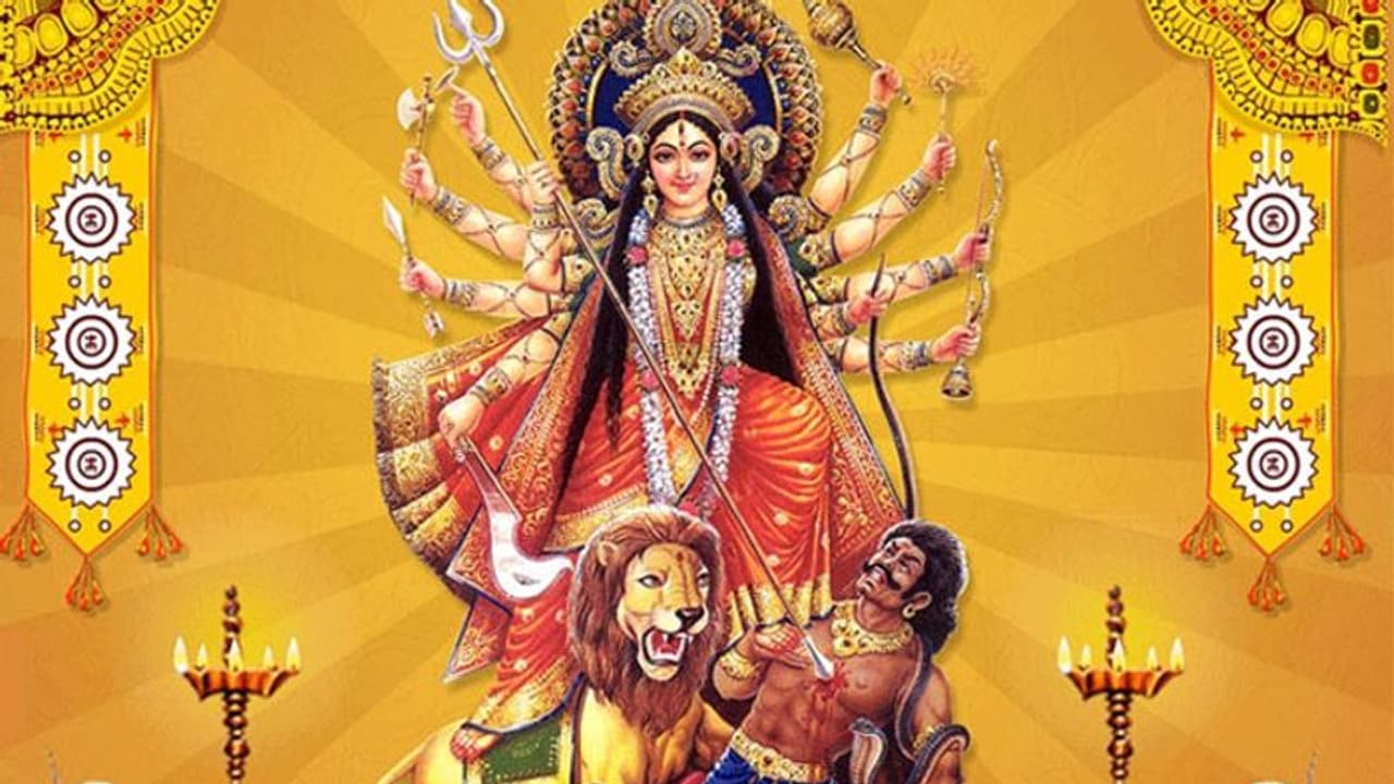 దేవీ నవరాత్రులు... మహిషాసురమర్దిని అవతారంలో అమ్మవారు దేవీ నవరాత్రులు... మహిషాసురమర్దిని అవతారంలో అమ్మవారు