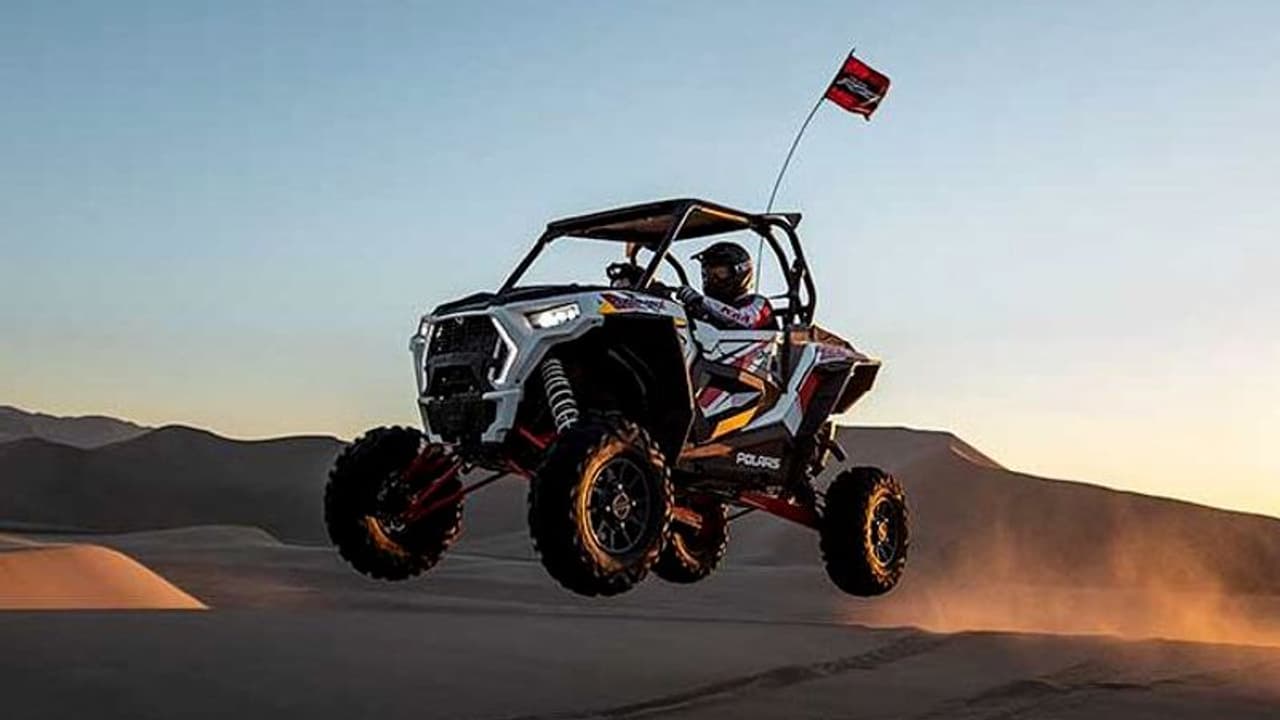 ഓഫ് റോഡ് വാഹനം പറത്തി സൂപ്പർതാരം; വീഡിയോ വൈറല്! ഓഫ് റോഡ് വാഹനം പറത്തി സൂപ്പർതാരം; വീഡിയോ വൈറല്!