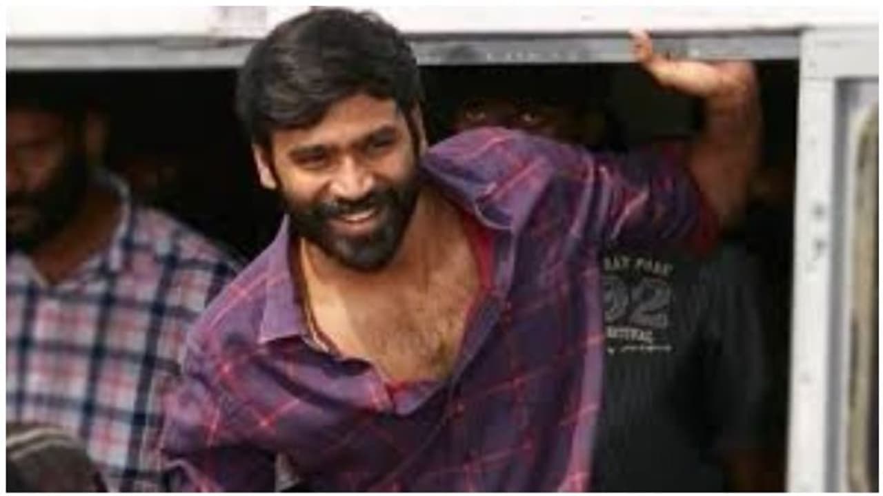 சர்ச்சை காட்சிகள்…பீப் வசனங்கள்… அரசியல் ஆட்டத்தை தோலுரித்துகாட்டும் வட சென்னை! சர்ச்சை காட்சிகள்…பீப் வசனங்கள்… அரசியல் ஆட்டத்தை தோலுரித்துகாட்டும் வட சென்னை!