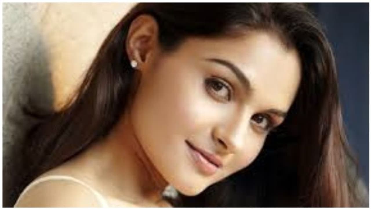 படுக்கையை பகிர்வது ஆண்கள் தவறு இல்லை! MeToo க்கு எதிராக திரும்பிய நடிகை ஆண்ட்ரியா! படுக்கையை பகிர்வது ஆண்கள் தவறு இல்லை! MeToo க்கு எதிராக திரும்பிய நடிகை ஆண்ட்ரியா!