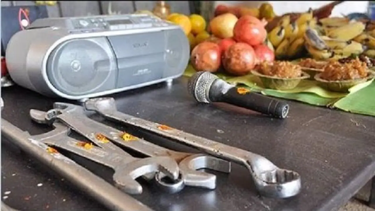 ஆயுதபூஜை வந்த கதையும் வழிபடும் முறையும்! ஆயுதபூஜை வந்த கதையும் வழிபடும் முறையும்!