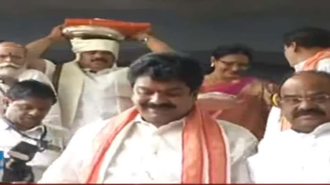 దుర్గగుడిలో గొడవలు:చంద్రబాబు సీరియస్