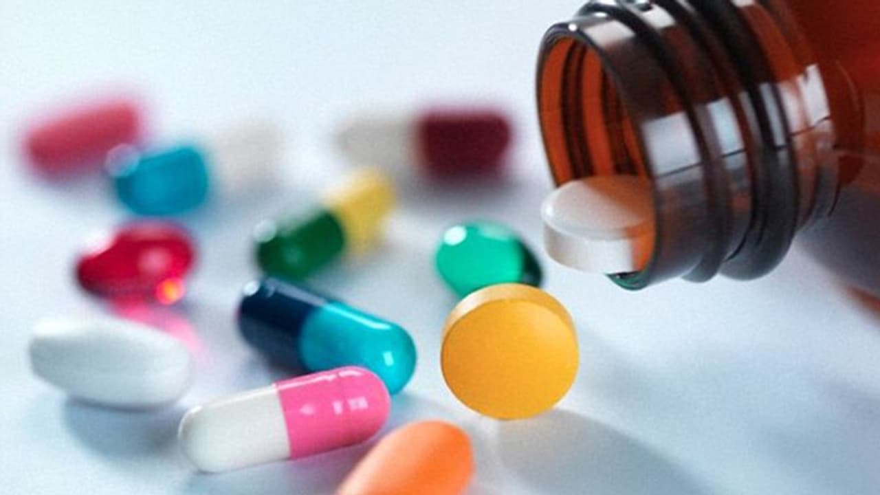 இந்த வலி நிவாரணி மாத்திரையை பயன்படுத்தாதீங்க.. பல பக்க விளைவுகள் ஏற்படலாம்.. மத்திய அரசு எச்சரிக்கை.. இந்த வலி நிவாரணி மாத்திரையை பயன்படுத்தாதீங்க.. பல பக்க விளைவுகள் ஏற்படலாம்.. மத்திய அரசு எச்சரிக்கை..