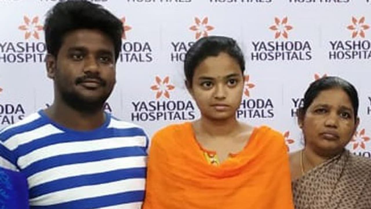 లవ్ మ్యారేజ్ తప్పా, నాన్నను క్షమించను: మాధవి(వీడియో) లవ్ మ్యారేజ్ తప్పా, నాన్నను క్షమించను: మాధవి(వీడియో)