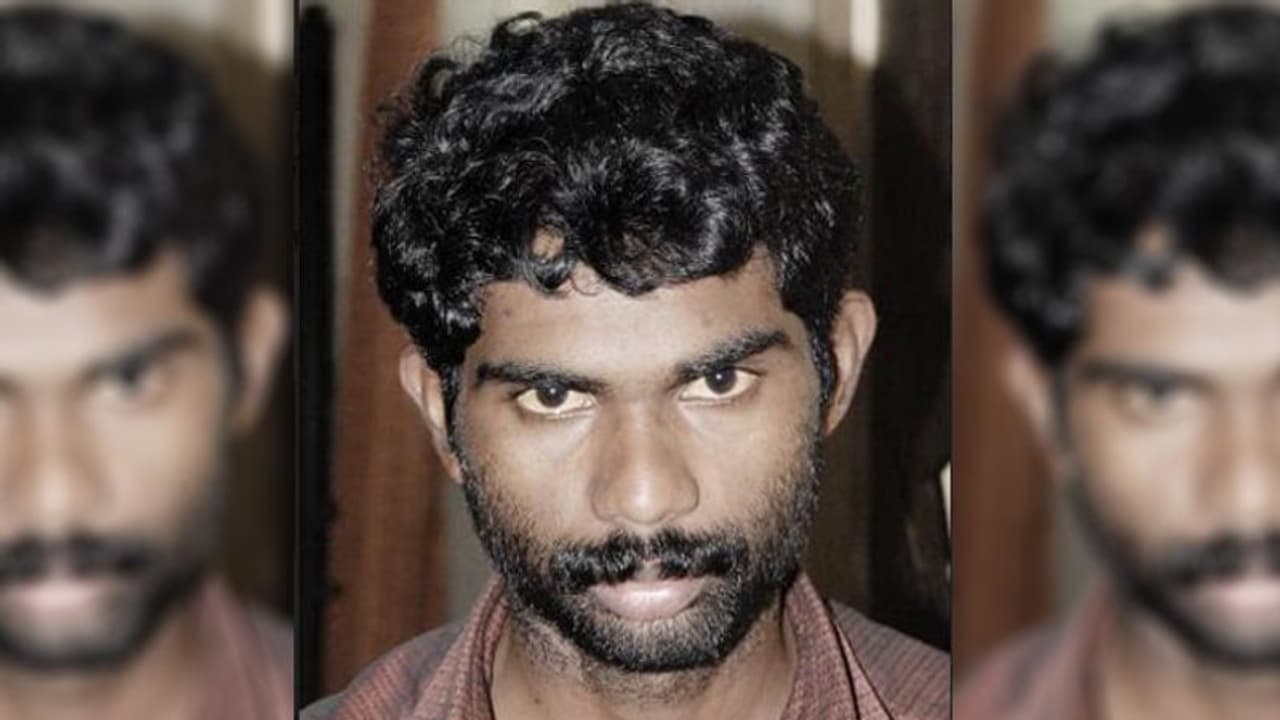 പ്ലസ് വണ് വിദ്യാര്ത്ഥിനിയുടെ ആത്മഹത്യ; പ്രതിക്ക് 10 വര്ഷം കഠിനതടവും പിഴയും പ്ലസ് വണ് വിദ്യാര്ത്ഥിനിയുടെ ആത്മഹത്യ; പ്രതിക്ക് 10 വര്ഷം കഠിനതടവും പിഴയും