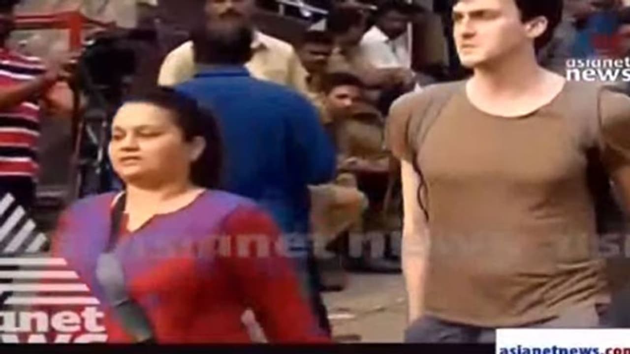 വിവാദമുണ്ടാക്കി മലകയറാനില്ലെന്ന് ന്യൂയോര്ക്ക് ടൈംസ് വനിതാ റിപ്പോര്ട്ടര് സുഹാസിനി രാജ് വിവാദമുണ്ടാക്കി മലകയറാനില്ലെന്ന് ന്യൂയോര്ക്ക് ടൈംസ് വനിതാ റിപ്പോര്ട്ടര് സുഹാസിനി രാജ്