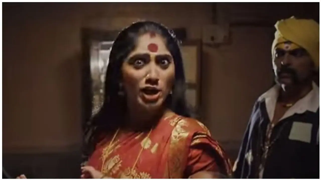 மிரட்டும் டயலாக்! சூர சம்ஹாரத்தை துவங்கிய ஜூலி! அம்மன் தாயி டிரைலர் இதோ!