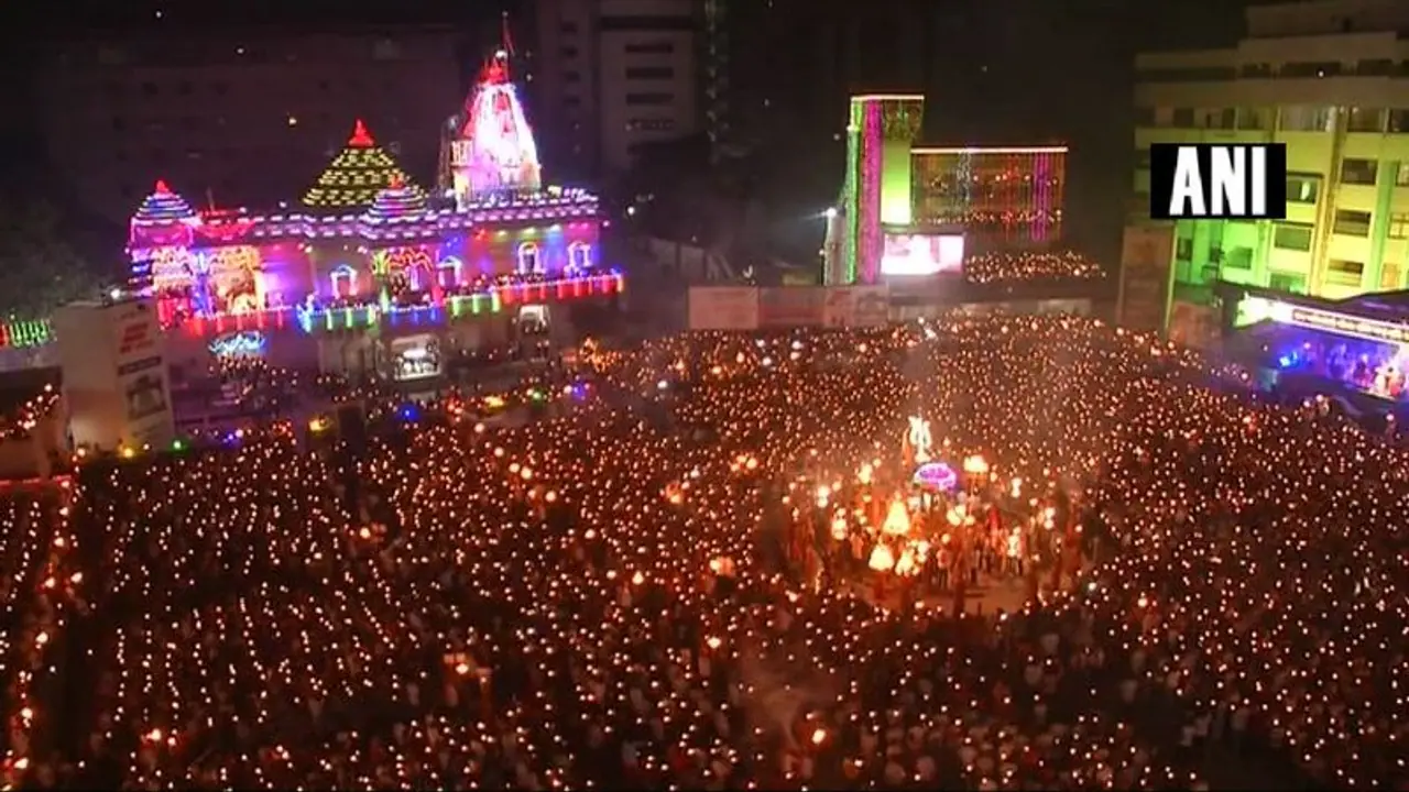 Watch: Stunning video of thousands of devotees performing maha aarti at Gujarat’s Umiya temple