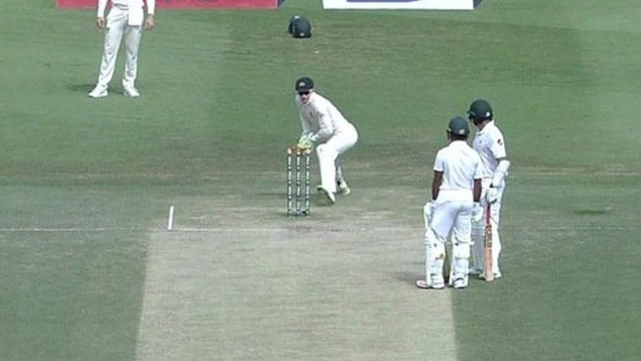 ആ റണ്ണൗട്ടിന്റെ പേരില് അവര് ഞങ്ങളെ നിര്ത്തിപ്പൊരിച്ചു: അസ്ഹര് അലി ആ റണ്ണൗട്ടിന്റെ പേരില് അവര് ഞങ്ങളെ നിര്ത്തിപ്പൊരിച്ചു: അസ്ഹര് അലി