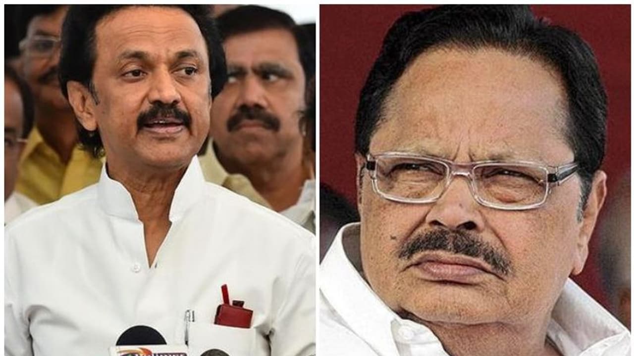 தலைவரின் தளபதி யார்?: துரைமுருகன் இடத்துக்கு தாறுமாறாக அடித்துக் கொள்ளும் தி.மு.க. வி.ஐ.பி.க்கள்! தலைவரின் தளபதி யார்?: துரைமுருகன் இடத்துக்கு தாறுமாறாக அடித்துக் கொள்ளும் தி.மு.க. வி.ஐ.பி.க்கள்!