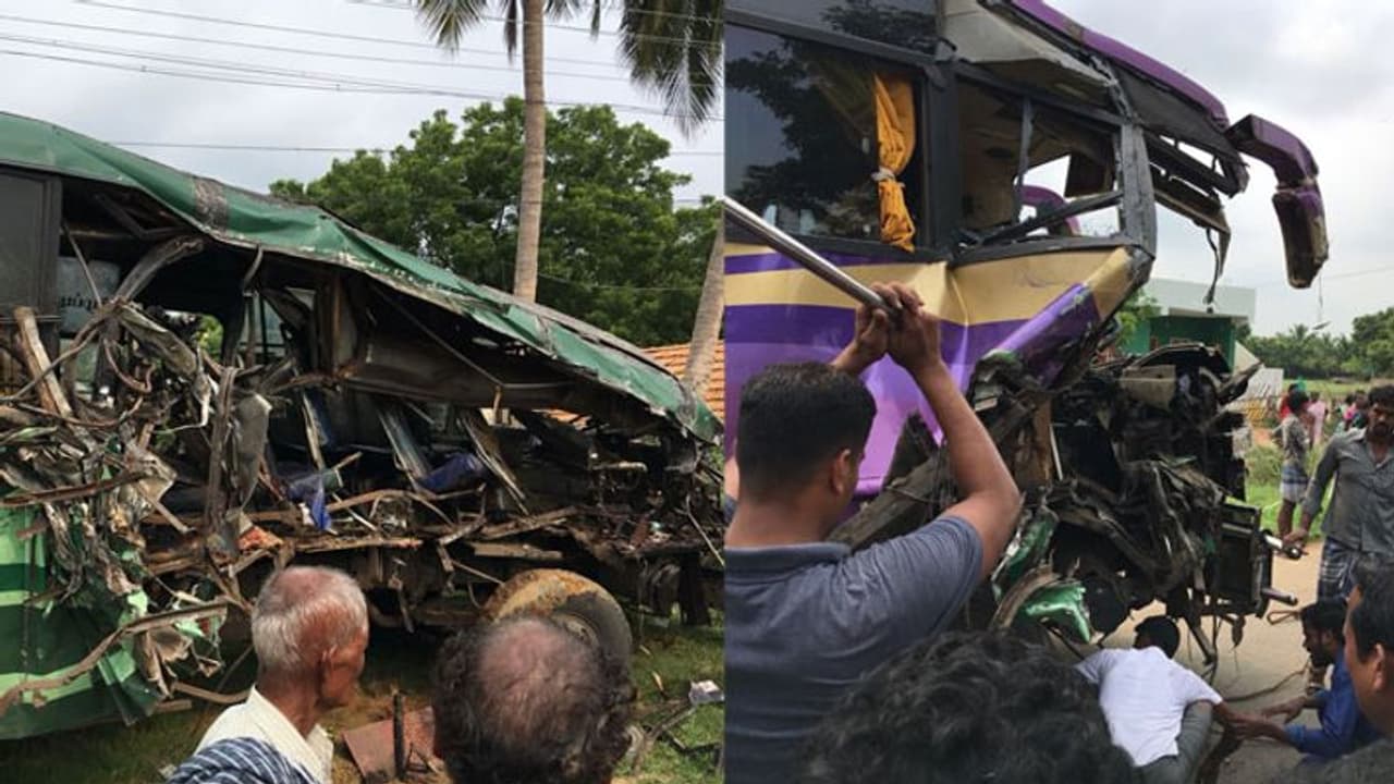அரியலூரில் பேருந்துகள் நேருக்குநேர் மோதல்... 10 பேர் பலி? அரியலூரில் பேருந்துகள் நேருக்குநேர் மோதல்... 10 பேர் பலி?
