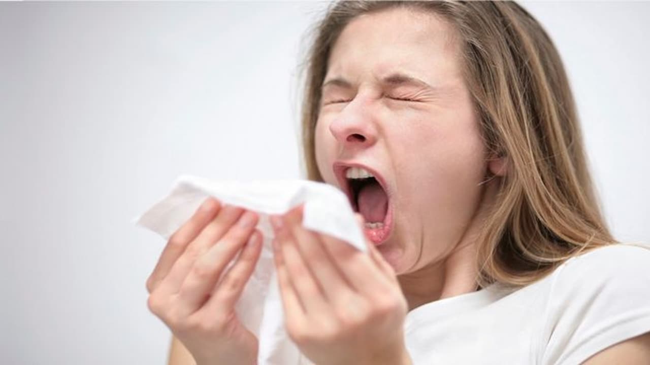 ஜாக்கிரதை! குளிர்காலத்தில் சளி, இருமல் இருந்தால் "இந்த" உணவுகளை தவிர்ப்பது நல்லது..!