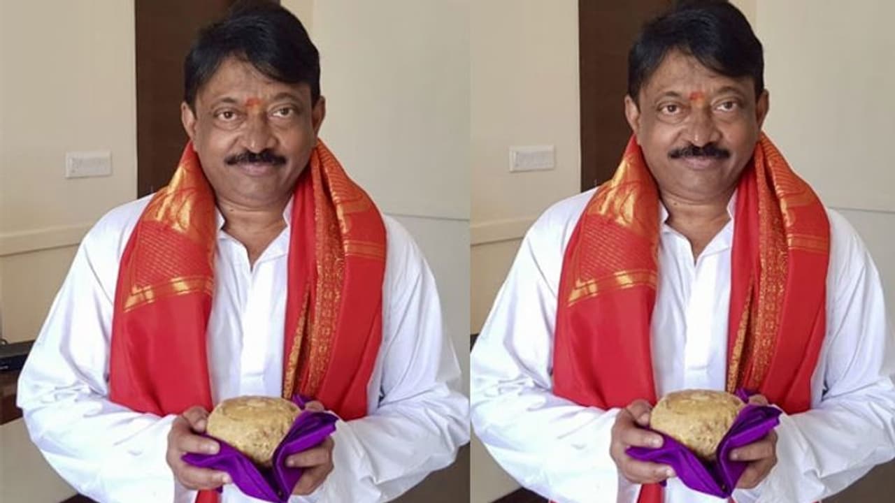 ఎన్టీఆర్ నన్ను ఇలా మార్చేశారు.. వర్మ ట్వీట్! ఎన్టీఆర్ నన్ను ఇలా మార్చేశారు.. వర్మ ట్వీట్!