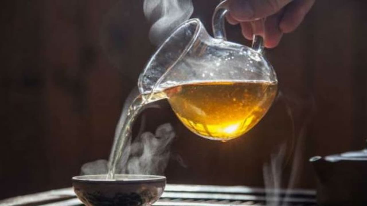 രാവിലെ എഴുന്നേറ്റയുടൻ ജീരകവെള്ളം കുടിക്കാം... നേടാം ഈ അഞ്ച് ഗുണങ്ങൾ! രാവിലെ എഴുന്നേറ്റയുടൻ ജീരകവെള്ളം കുടിക്കാം... നേടാം ഈ അഞ്ച് ഗുണങ്ങൾ!