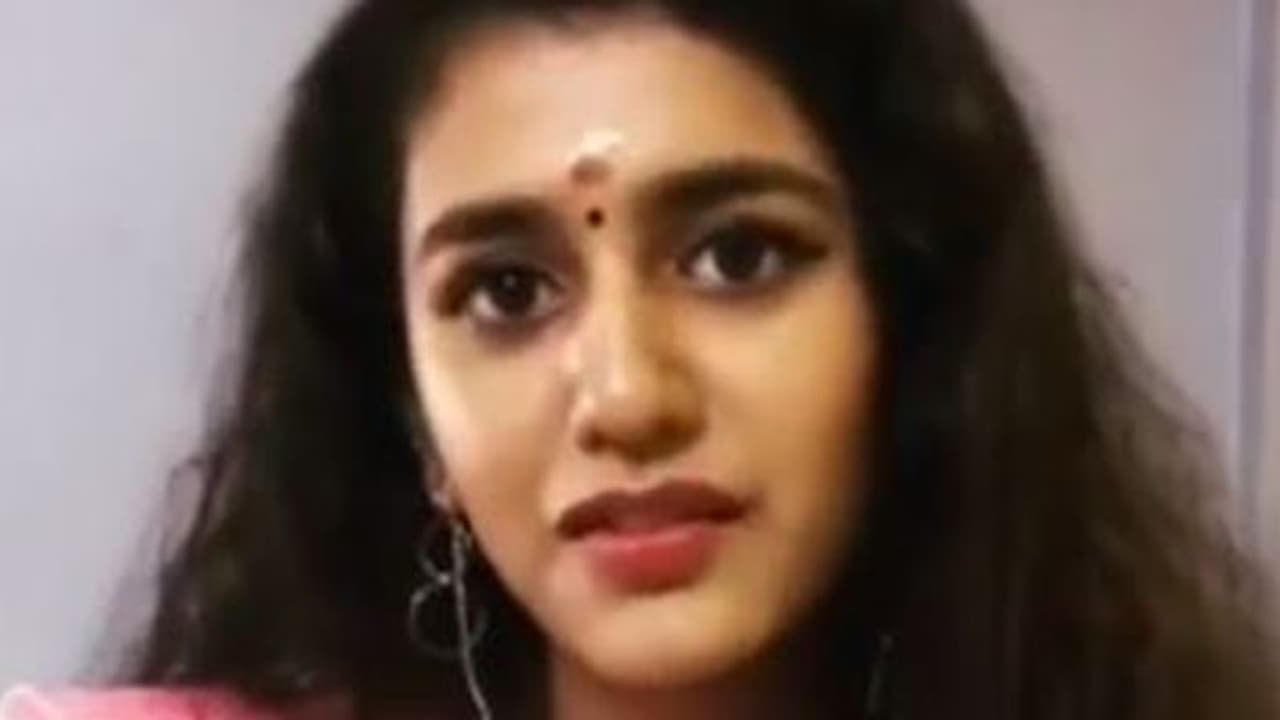 അസുഖ ബാധിതരായ കുട്ടികള്ക്കായി പ്രിയ വാര്യരുടെ പാട്ട് അസുഖ ബാധിതരായ കുട്ടികള്ക്കായി പ്രിയ വാര്യരുടെ പാട്ട്