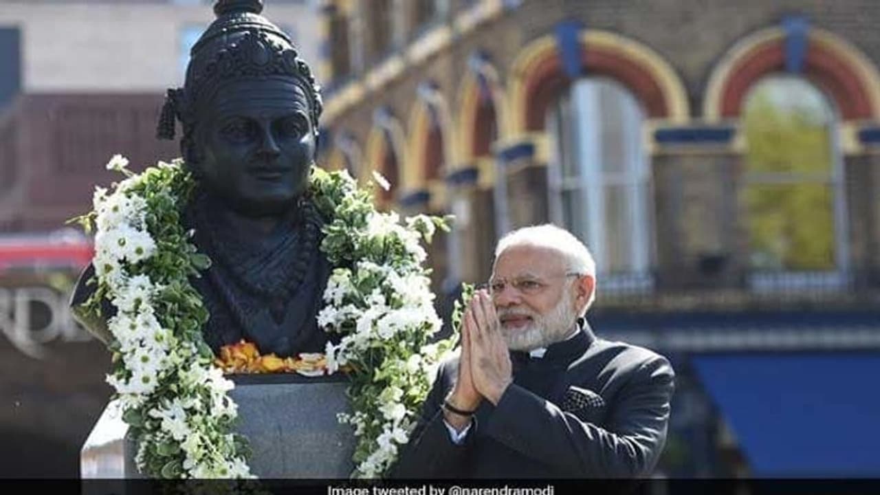 ಮೋದಿ ಬಸವಣ್ಣನವರ ಭಕ್ತರಾ?ಲಿಂಗಾಯತ ಧರ್ಮಕ್ಕೆ ಮಾನ್ಯತೆ ನೀಡ್ತಾರಾ? ಮೋದಿ ಬಸವಣ್ಣನವರ ಭಕ್ತರಾ?ಲಿಂಗಾಯತ ಧರ್ಮಕ್ಕೆ ಮಾನ್ಯತೆ ನೀಡ್ತಾರಾ?