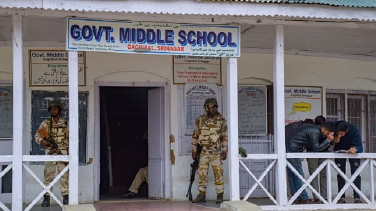 Jammu and Kashmir: Voting for first phase of panchayat polls begins, counting to start at 2 PM