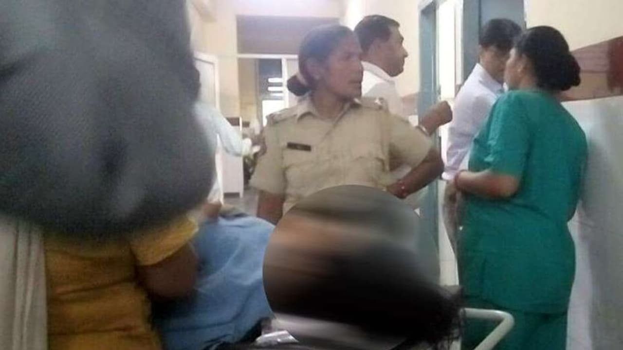 जावेद ने भाई के रिश्ते को किया कलंकित, रेप से बचने के लिए चौथी मंजिल से कूदी युवती